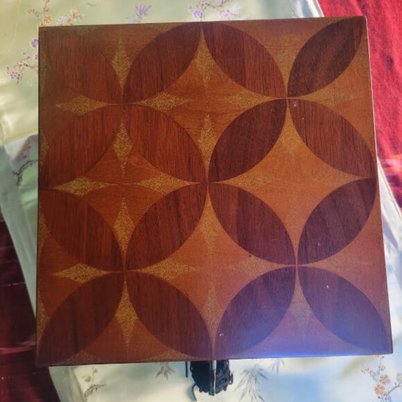 wood inlay Jewelry Box - Picture 3 of 11